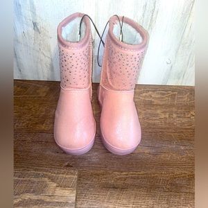 NWT Bebe girls glitter and rhinestone slip on cozy boots. Size 12